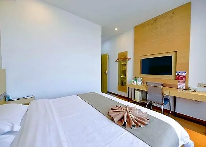Greentree Inn Dalian Dalian North Railway Station Express Hotel